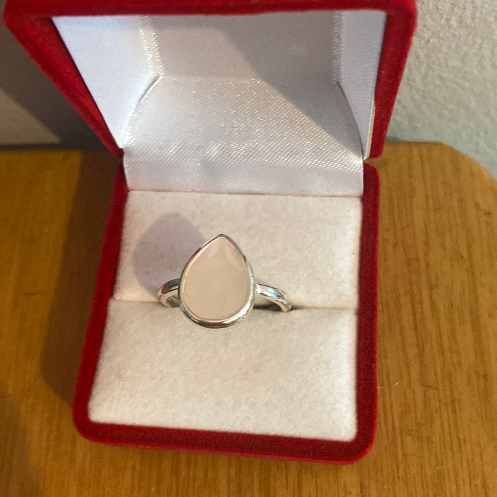 Rose Quartz Ring- Women’ Silver